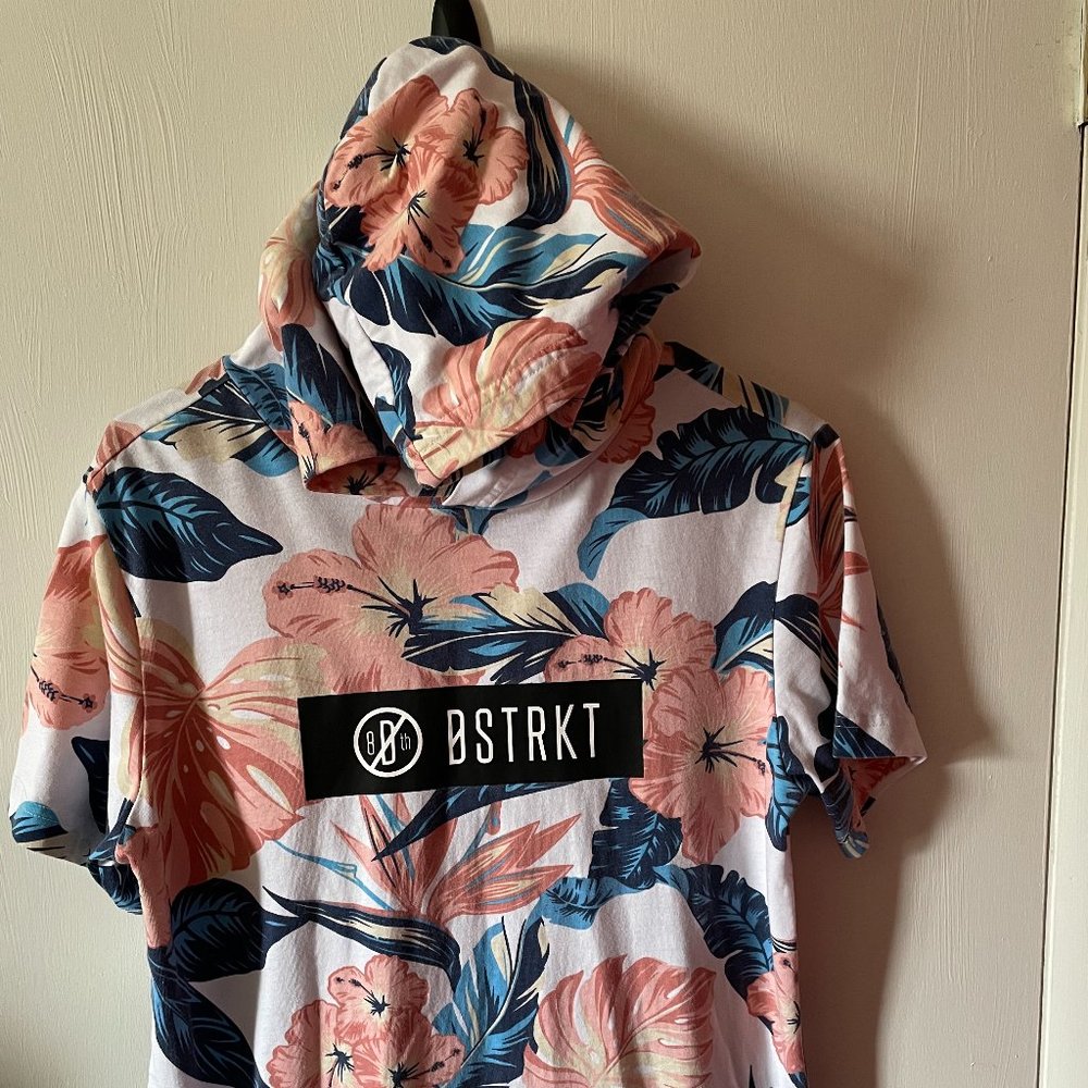 Hooded mens flowered pullover